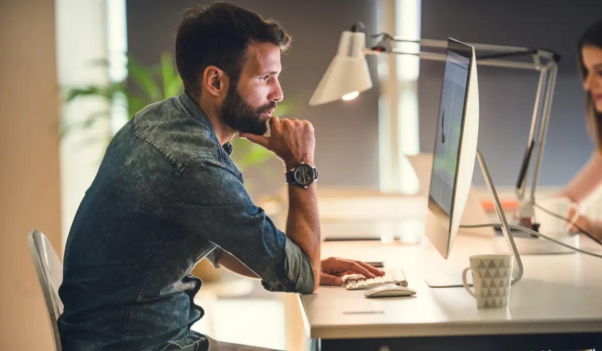 7 Ways to Stay Focused in a Coworking Space